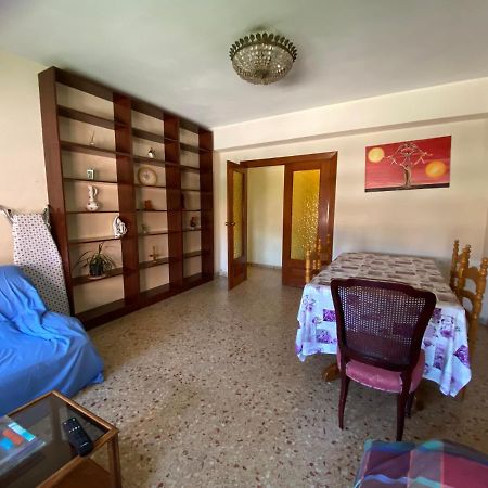 Bigger Flat For Holiday Near Beach Ideal For Familie With Climatisacion Valencia Exteriör bild