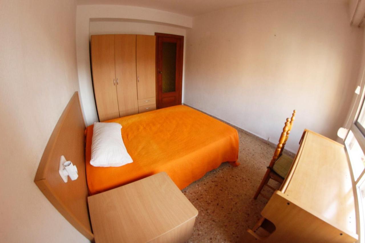 Bigger Flat For Holiday Near Beach Ideal For Familie With Climatisacion Valencia Exteriör bild