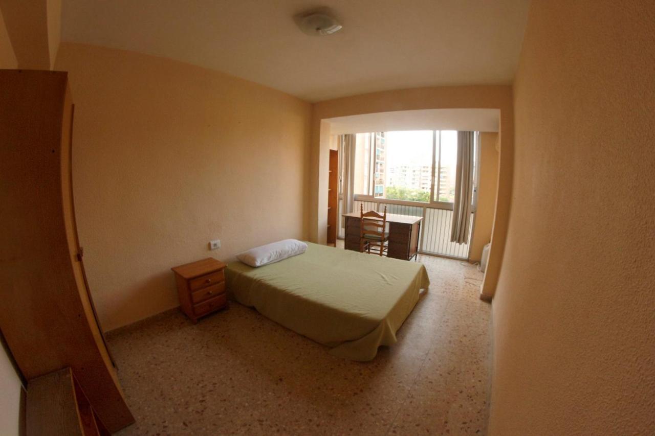 Bigger Flat For Holiday Near Beach Ideal For Familie With Climatisacion Valencia Exteriör bild