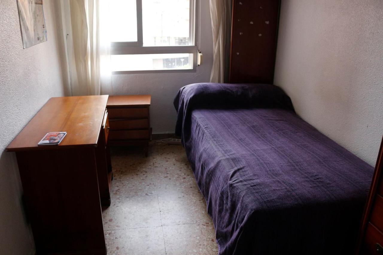 Bigger Flat For Holiday Near Beach Ideal For Familie With Climatisacion Valencia Exteriör bild
